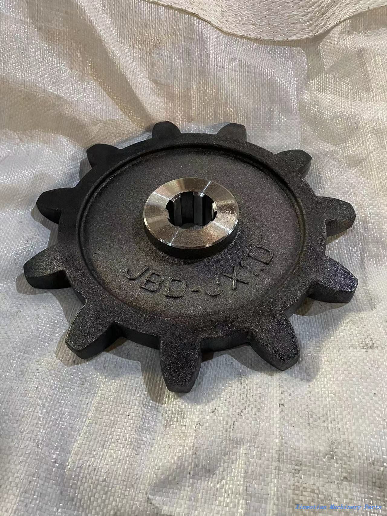 Track drive wheel with 11 teeth and 72 pitch